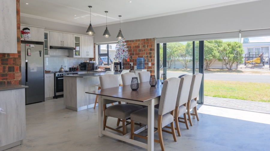 4 Bedroom Property for Sale in Agulhas Western Cape